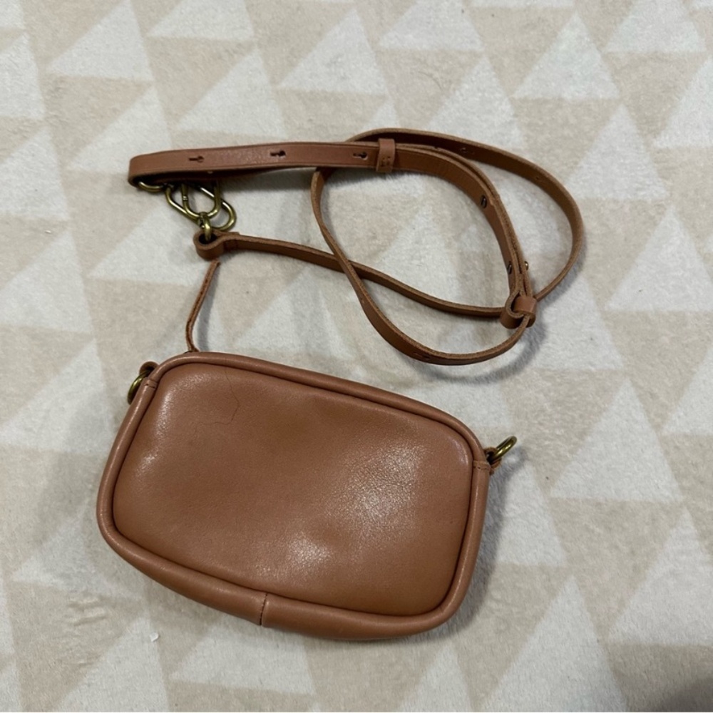 Madewell leather carabiner mini crossbody bag warm hickory